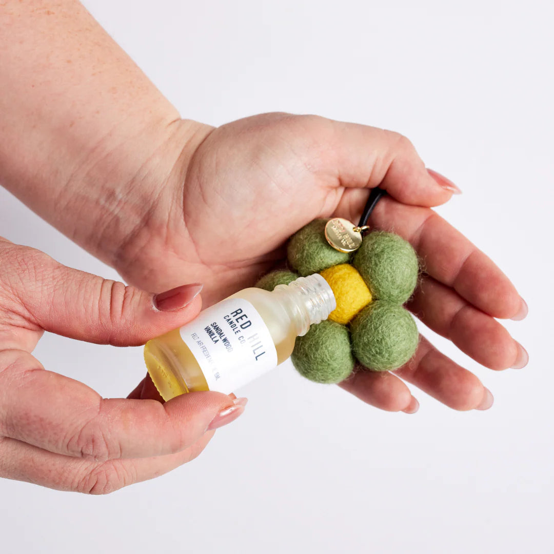 Red Hill Candle Co. Felt Flower Air Freshener（Sandalwood & Vanilla）